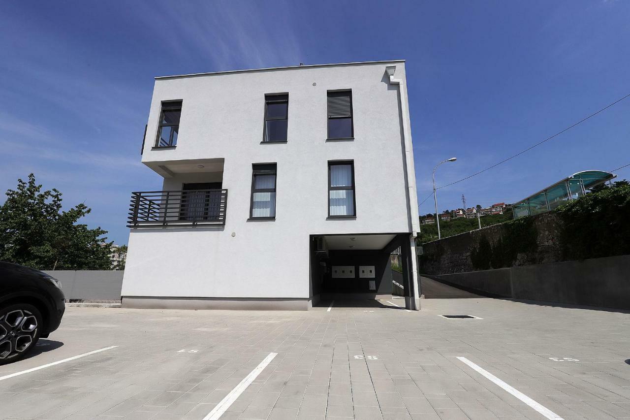 Studio Apartment Ada 2 Rijeka Exterior photo